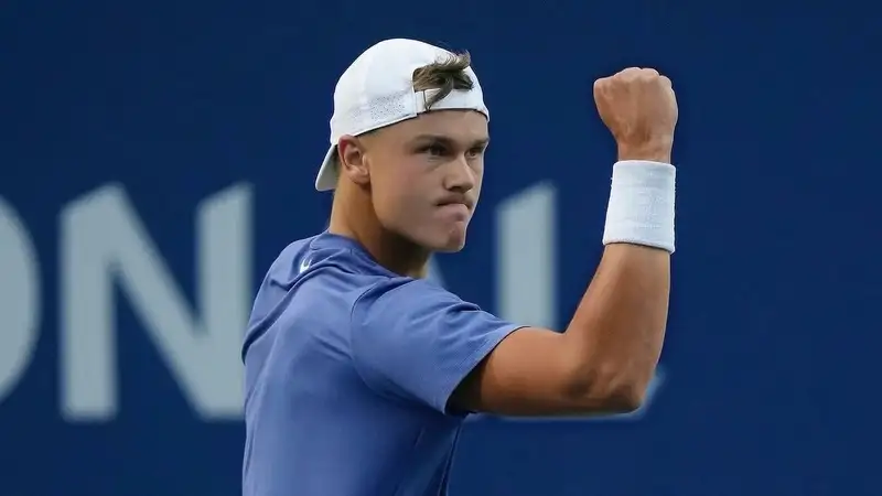 Топовый теннисист Дании заявил об угрозах в свой адрес после поражений на турнирах