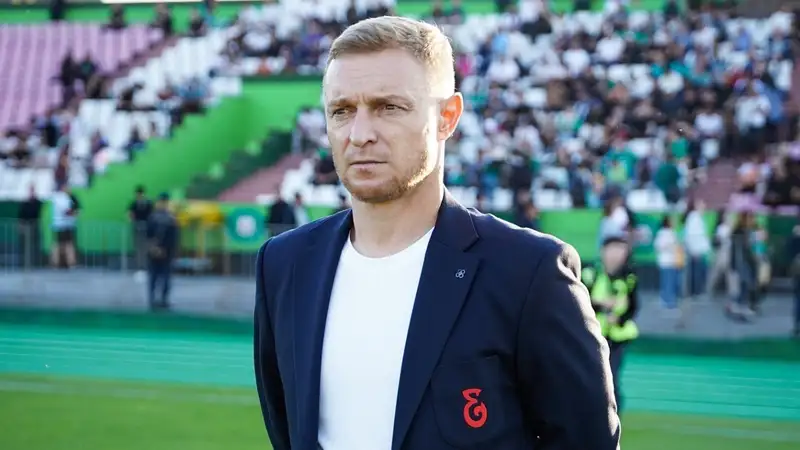 Вряд ли, Андрей Карпович теперь будет уволен из "Елимая"