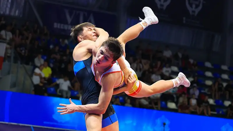 Третья медаль Казахстана на чемпионате мира в противостоянии "классиков"