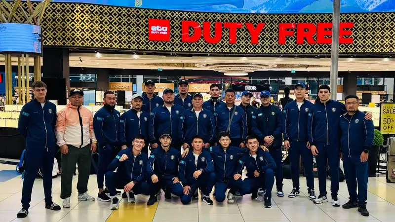 Сборная отправилась в Британию