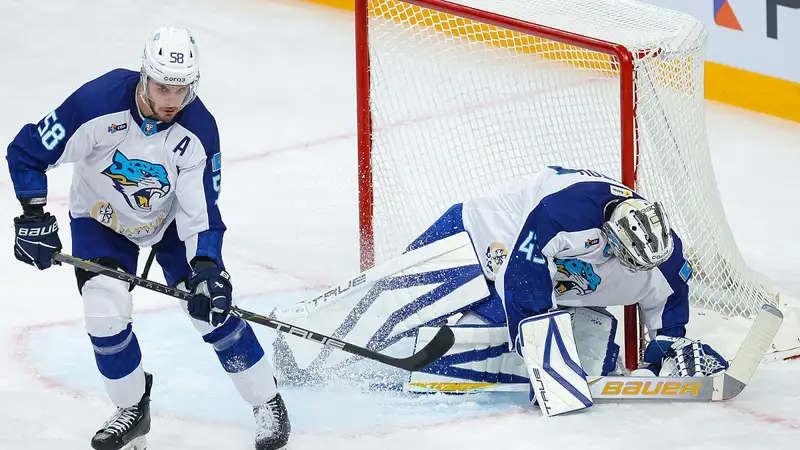 Стало известно, кто из игроков "Барыса" получил травму и пропустит матч с "Металлургом" на турнире в России