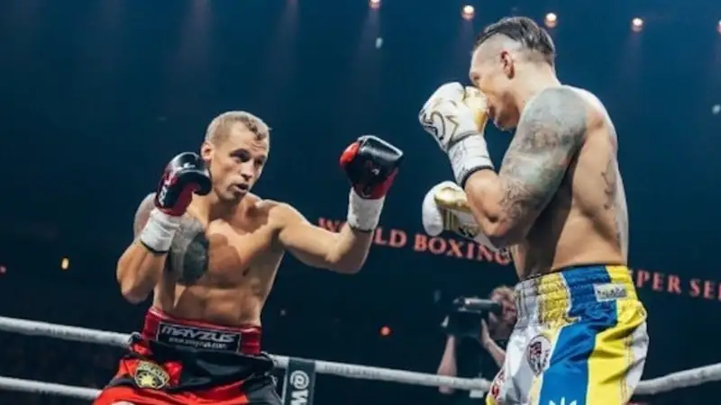 Экс-чемпион мира назвал двух боксёров, которые способны победить Усика