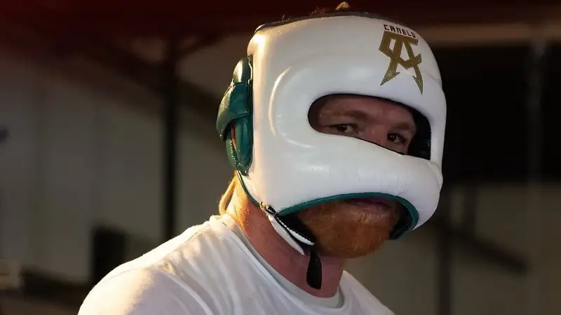 "Канело" высказался про предстоящий бой с Кроуфордом: Этот поединок важен для моего наследия