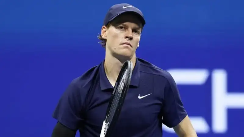 Синнер в полуфинале