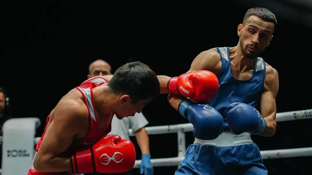 Вырубил наглухо: видео жуткого нокаута от Махмуда Сабырхана на чемпионате мира по боксу Вырубил наглухо: видео жуткого нокаута от Махмуда Сабырхана на чемпионате мира по боксу