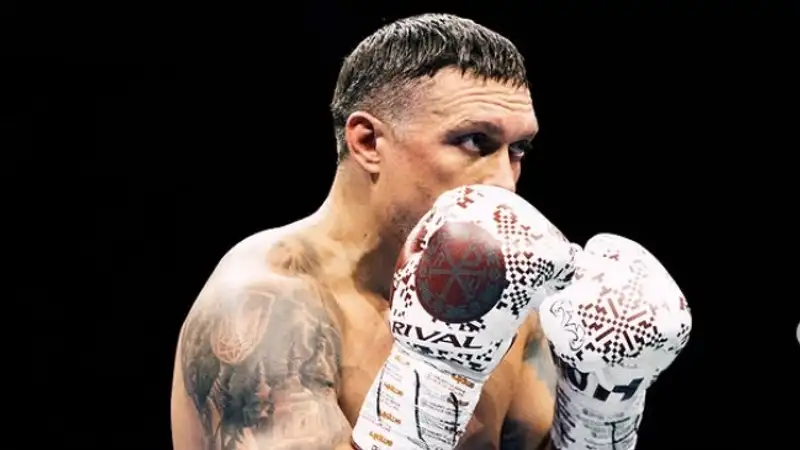 Усик сыграет в футбол 