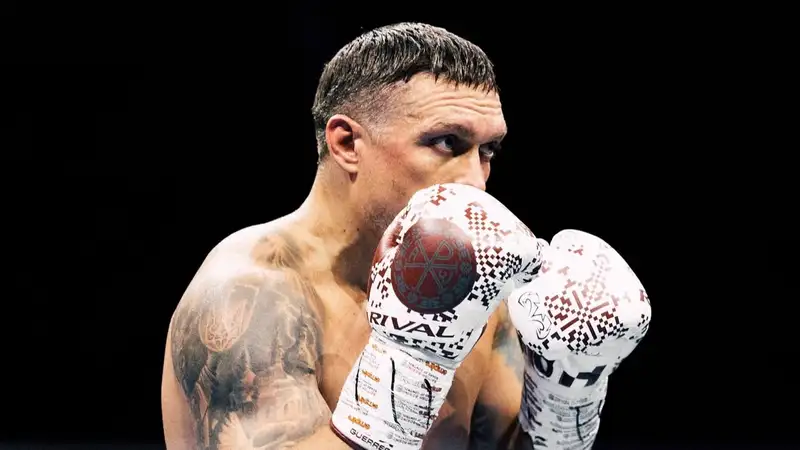 Александр Усик