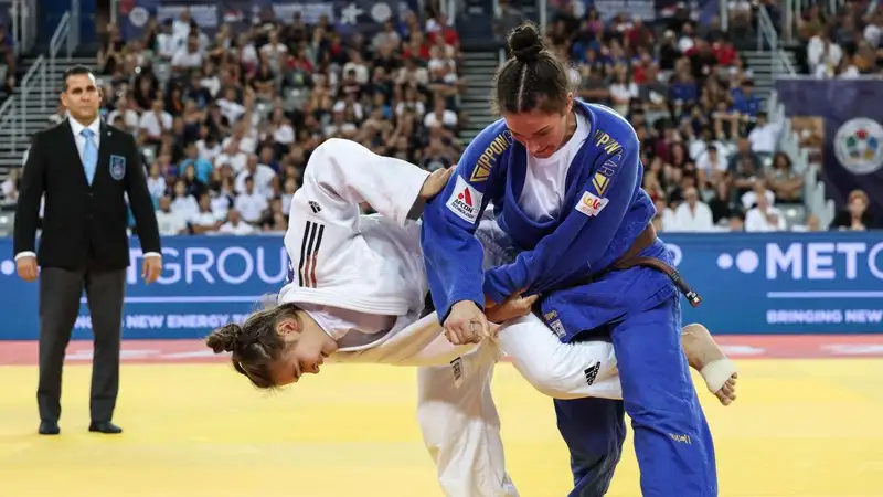 Девчонки, если честно, удивили... :)