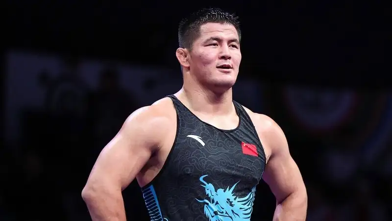 Причём, это не единственный казах, заявленный на этом ЧМ за другую страну