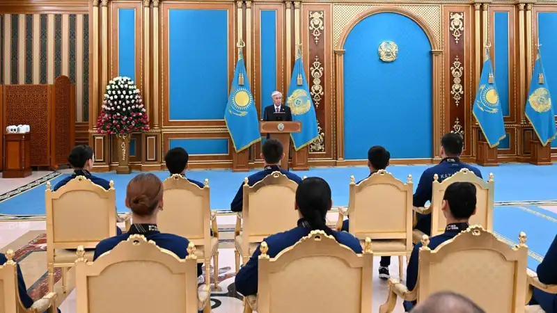 Касым-Жомарт Токаев выразил признательность Головкину после триумфа Казахстана на ЧМ по боксу