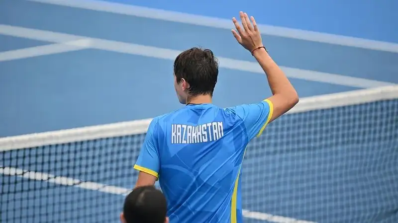 Вторая ракетка Казахстана снялся с топ-турнира в Китае