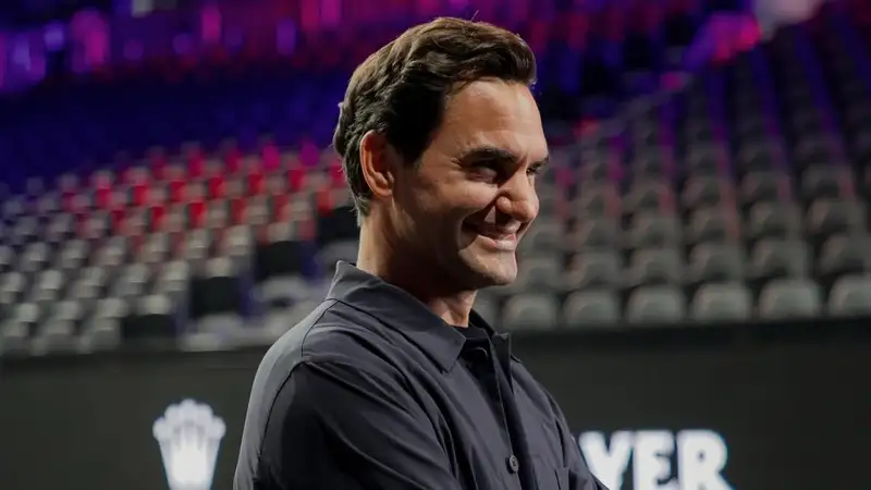 Легендарный теннисист заявил, что организаторы турниров пытаются замедлить корты ради Синнера и Алькараса