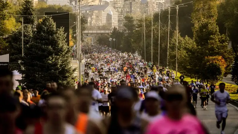 Главный старт осени Almaty Marathon пройдет 28 сентября и соберет 16 000 бегунов