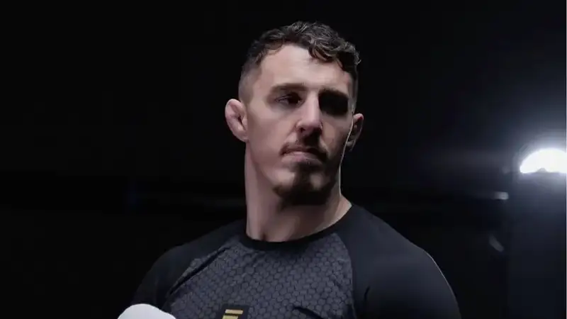 Том Аспиналл 