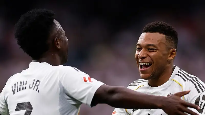 "Они берут билеты независимо от стоимости": в правительстве прокомментировали цены на матч "Кайрат" - "Реал"