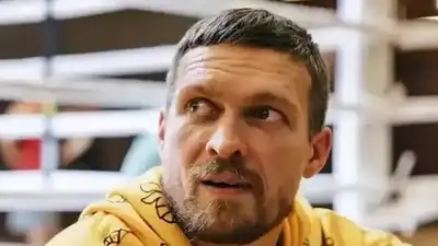 Александр Усик
