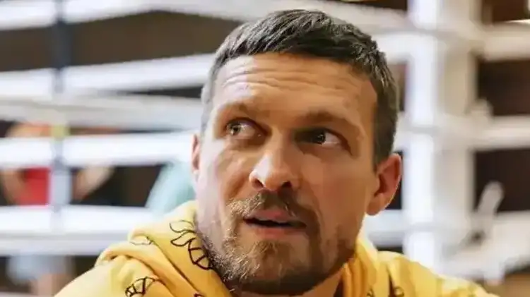 Александр Усик