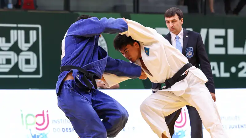 Представитель Бахрейна не пустил казахстанского дзюдоиста в четвертьфинал элитного турнира в Китае