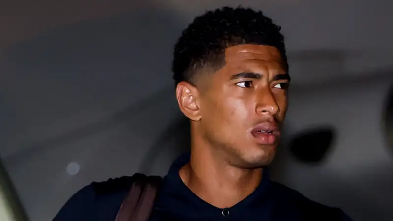 "Реал" прилетел в Алматы на матч с "Кайратом"