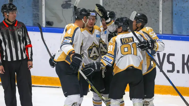 Алматы преподнёс две сенсации подряд в чемпионате Казахстана по хоккею