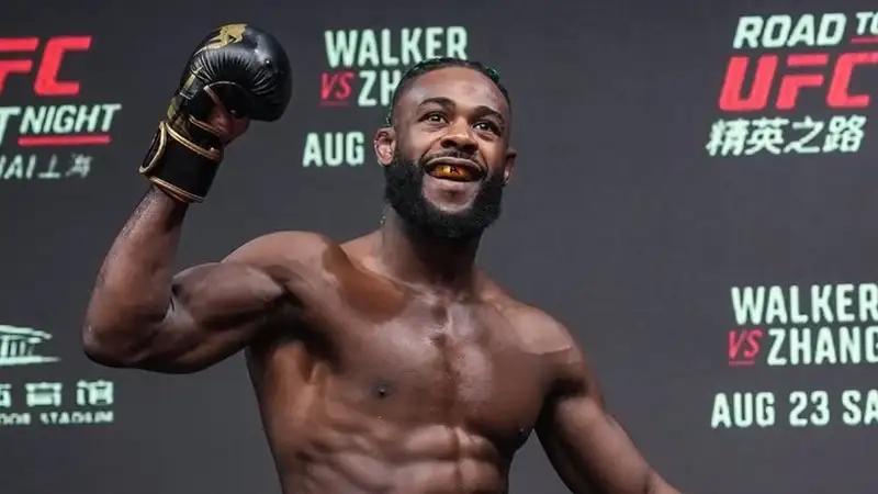 "Я в этом убеждён": экс-чемпион UFC считает, что победил Мовсара Евлоева