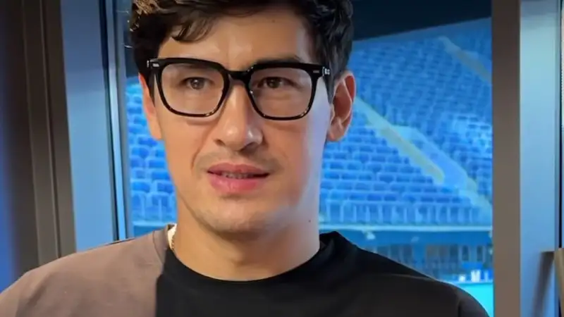 "Я в футбол играю лучше, чем ты боксируешь": Дмитрий Бивол рассказал о навыках Аршавина в ринге