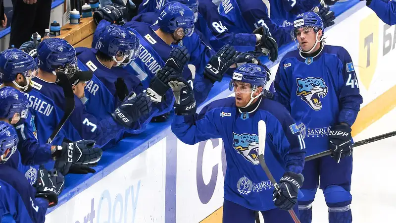 На каком месте находится "Барыс" в КХЛ перед игрой с действующим обладателем Кубка Гагарина