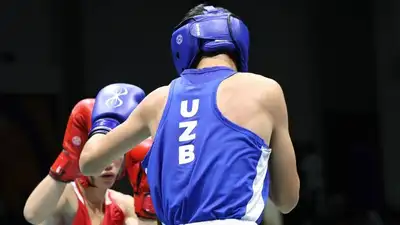 Четвертьфинал турнира по боксу