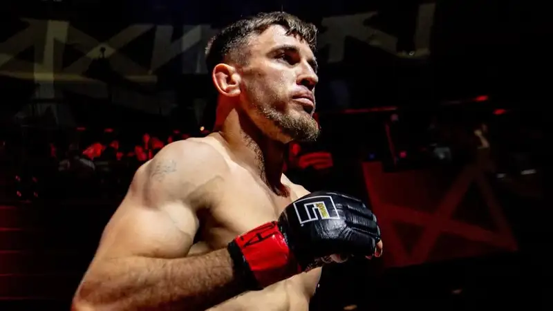 Казахстанский боец потерпел третье поражение в UFC