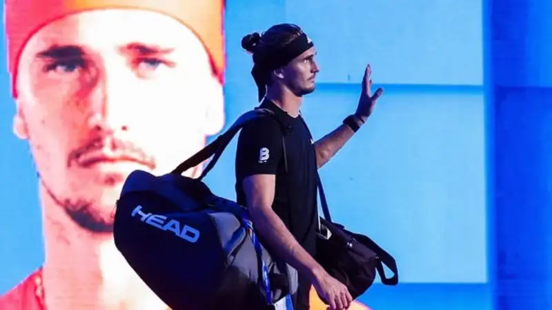 Александр Зверев заявил, что играет через боль после выступлений на Australian Open