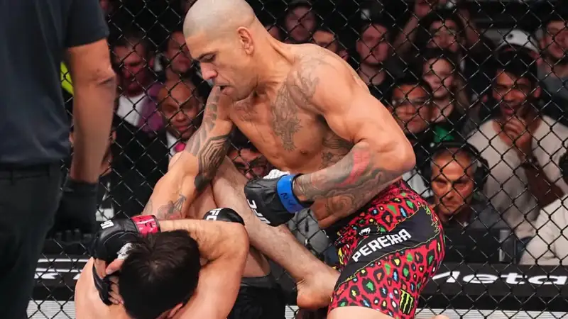 Легендарный боец высказался о победе Перейры над Анкалаевым: Он сделал то, что должен был в первом бою
