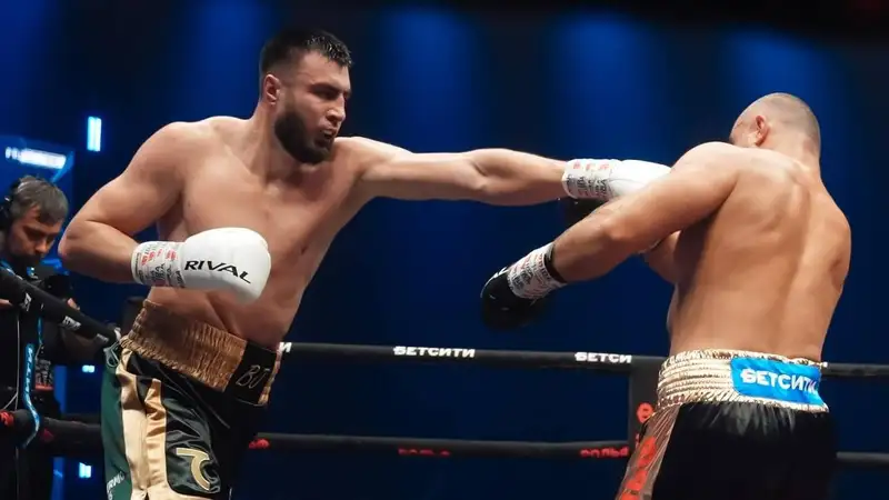 "Деградация": в Казахстане вынесли вердикт Баходиру Джалолову после боя в России