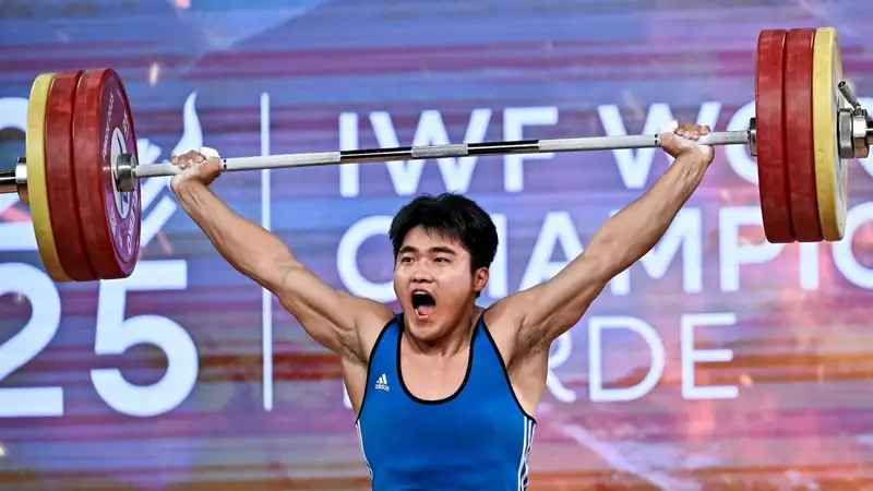 Дебют этого уникального казаха на взрослом ЧМ получился очень впечатляющим