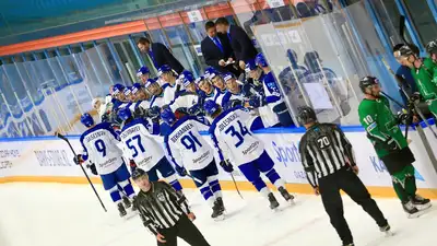 Как выглядит турнирная таблица чемпионата Казахстана по хоккею после смены лидера