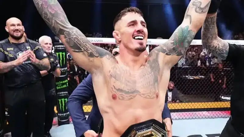 Том Аспиналл 