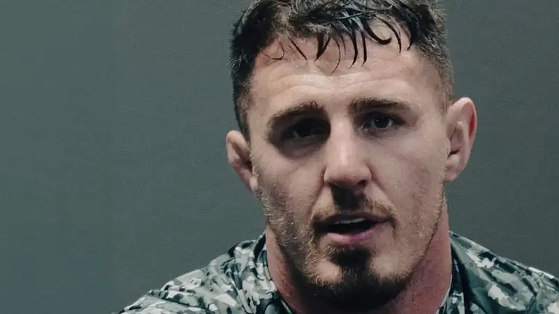 Том Аспиналл