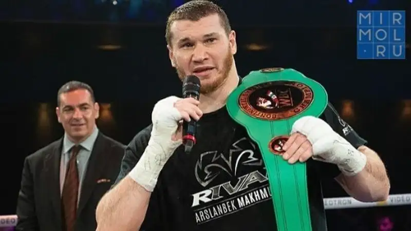 Махмудов взял пояс WBA