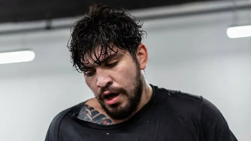 Диллон Дэннис