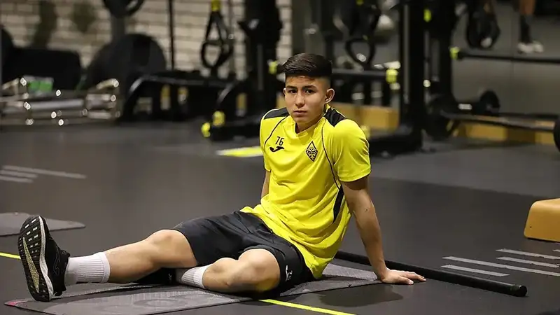 Болельщики бойкотируют матч ЛЧ в Алматы