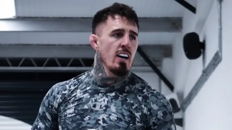 Том Аспиналл заявил, что намерен стать активным чемпионом UFC