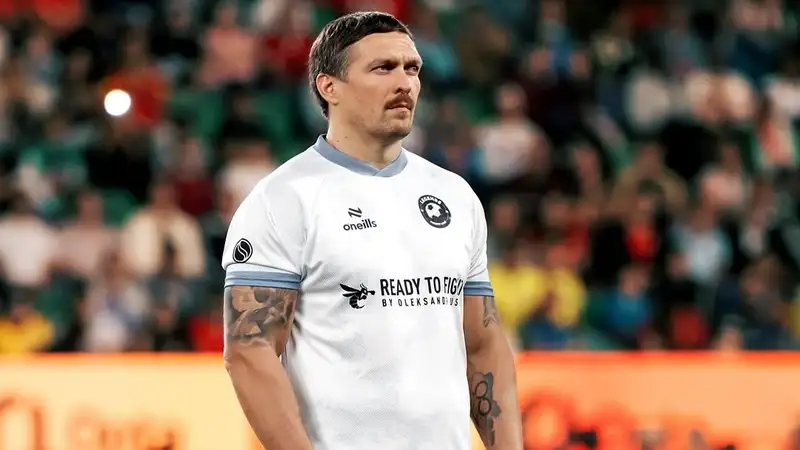 Александр Усик