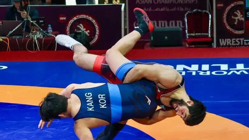 Омар Сатаев сохраняет шансы на попадание в тройку сильнейших