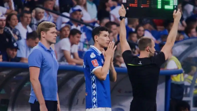 Стало известно, когда Бахтиёр Зайнутдинов может вернуться на поле после травмы