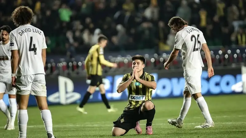 В Британии оценили противостояние Дастана Сатпаева и Давила Луиза в матче ЛЧ