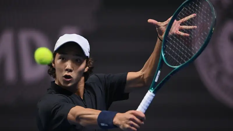 Амир Омарханов 