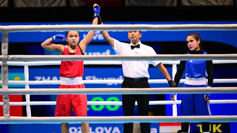 Узбекский судья зафиксировал разгромную победу Казахстана над Таджикистаном в боксе на старте Азиады