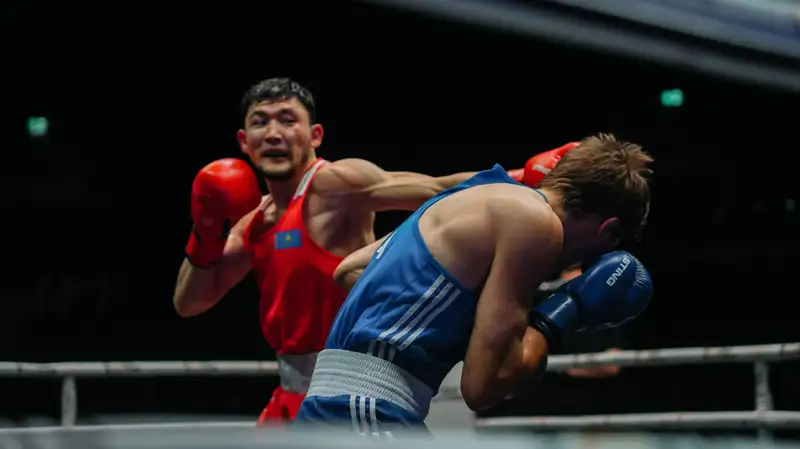"Ограбленного" в бою с узбекским боксёром на чемпионате мира казахстанца защитили после неудачи в Семее