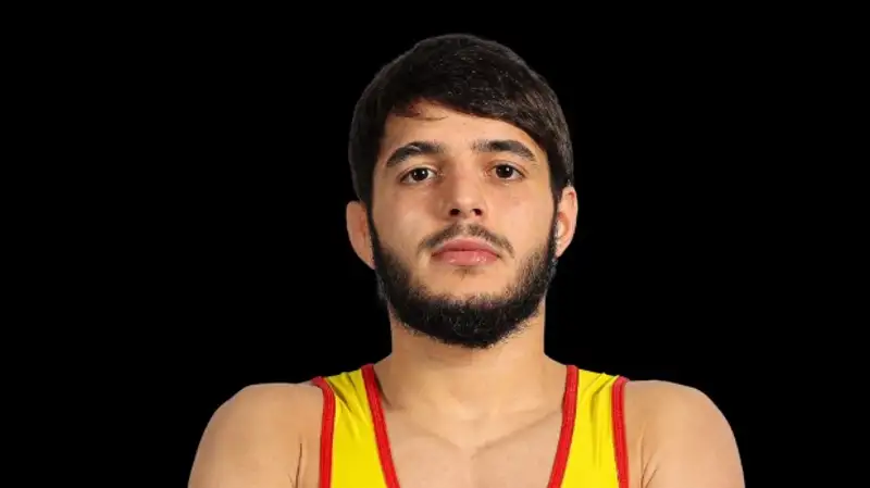 Разгромом завершилась схватка казахстанского борца на чемпионате мира в Сербии