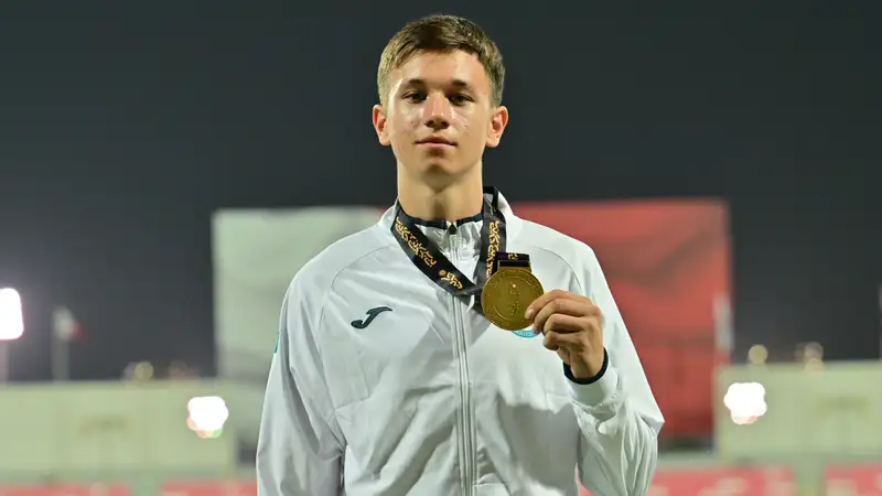 Максим Сажнев