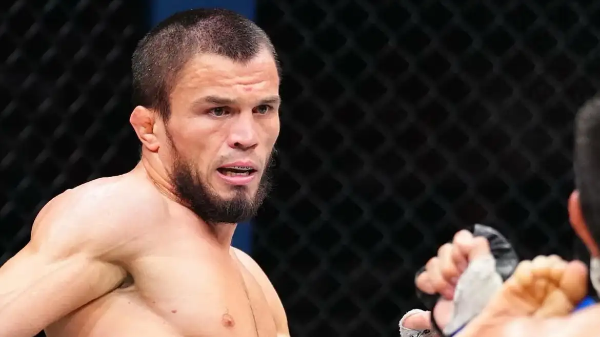 Экс-чемпион UFC высказался о критике в сторону Умара Нурмагомедова Экс-чемпион UFC высказался о критике в сторону Умара Нурмагомедова